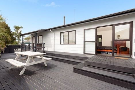 Photo of property in 35b Lyn Grove, Papamoa Beach, Papamoa, 3118