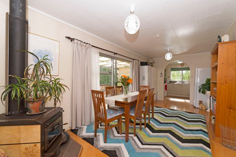 Photo of property in 14 Penfold Place, Henderson, Auckland, 0610