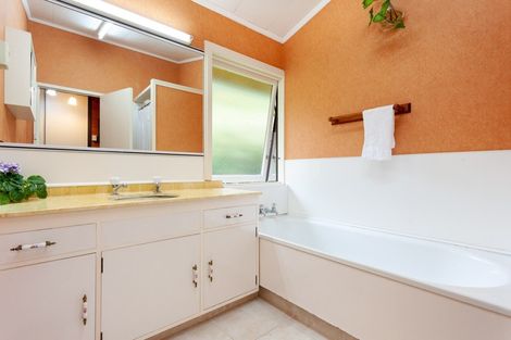 Photo of property in 15 Norrie Place, Putaruru, 3411