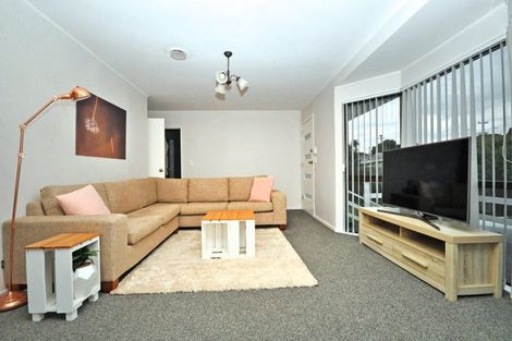 Photo of property in 25b Wyllie Road, Papatoetoe, Auckland, 2025