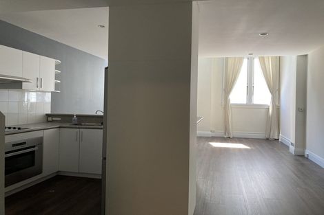 Photo of property in Whitmore Apartments, 1c/7 Stout Street, Wellington Central, Wellington, 6011