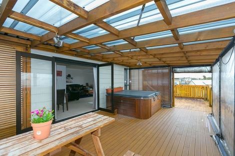 Photo of property in 121 Parklands Avenue, Bell Block, New Plymouth, 4312