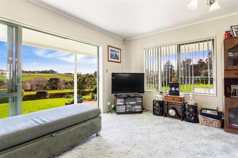 Photo of property in 192 Muriwai Valley Road, Muriwai, Waimauku, 0881