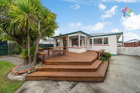 Photo of property in 21 Central Terrace, Alicetown, Lower Hutt, 5010