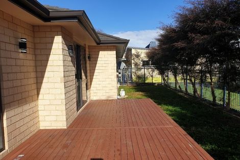 Photo of property in 50b Pinedale Place, Henderson, Auckland, 0610