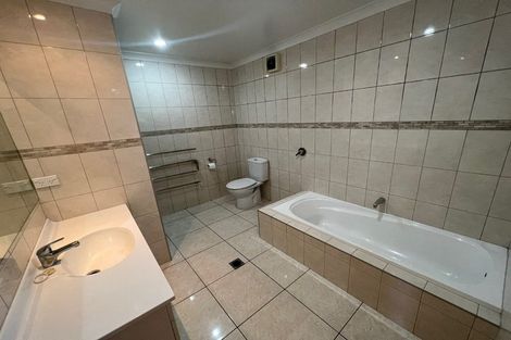 Photo of property in 34 Fairchild Avenue, Goodwood Heights, Auckland, 2105