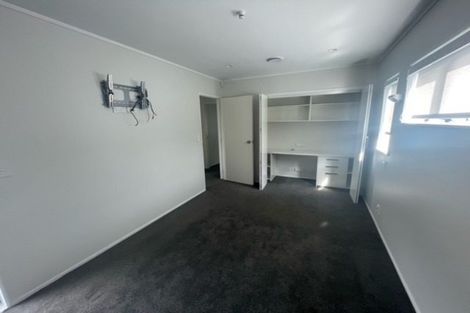 Photo of property in 2/11 Parramatta Place, Botany Downs, Auckland, 2010