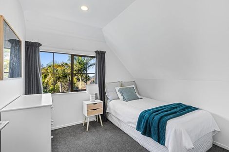 Photo of property in 17 Noumea Place, Mairangi Bay, Auckland, 0630