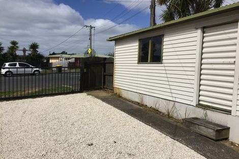 Photo of property in 94 Stanley Road, Glenfield, Auckland, 0629