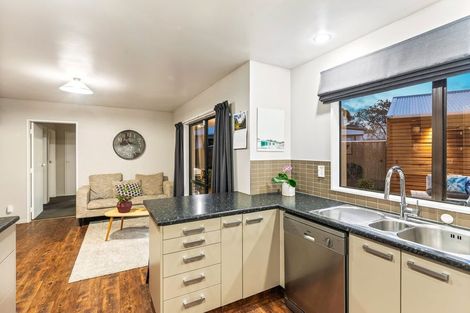 Photo of property in 37 Campbell Avenue, Paraparaumu, 5032