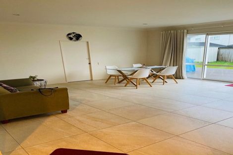 Photo of property in 5 Mccathie Drive, Flat Bush, Auckland, 2019