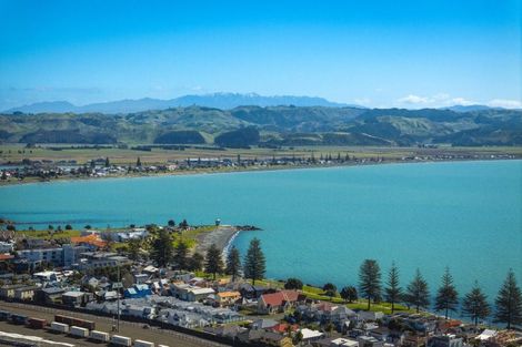 Photo of property in 34 Roslyn Road, Bluff Hill, Napier, 4110