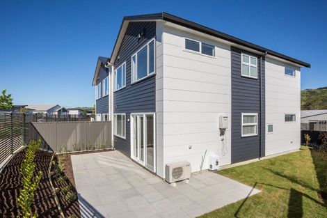 Photo of property in 6 Parekareka Lane, Kenepuru, Porirua, 5022