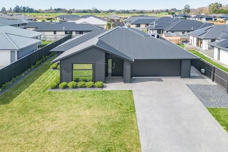 Photo of property in 19 Hickmott Street, Rangiora, 7400