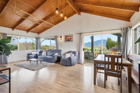 Photo of property in 25 Abel Tasman Drive, Takaka, 7110