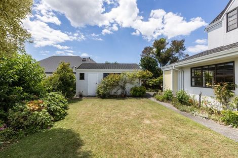 Photo of property in 2/22 Middle Road, Havelock North, 4130