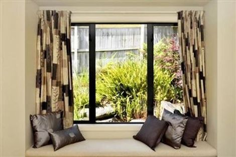 Photo of property in 23 Black Teal Close, Unsworth Heights, Auckland, 0632