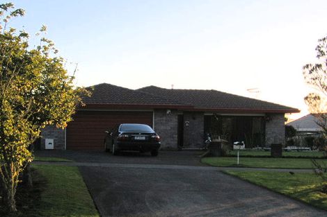 Photo of property in 7 Silhouette Way, Western Heights, Hamilton, 3200