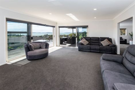 Photo of property in 7 Paisley Street, Mellons Bay, Auckland, 2014