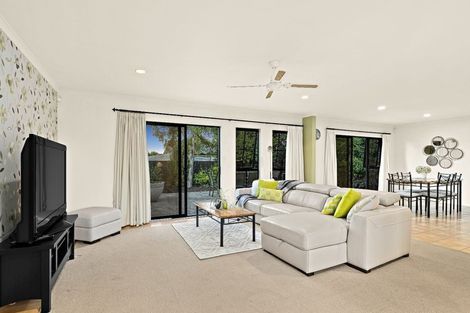 Photo of property in 5 Ruze Vida Drive, Massey, Auckland, 0614