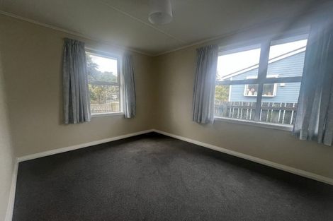 Photo of property in 74a Te Pene Avenue, Titahi Bay, Porirua, 5022