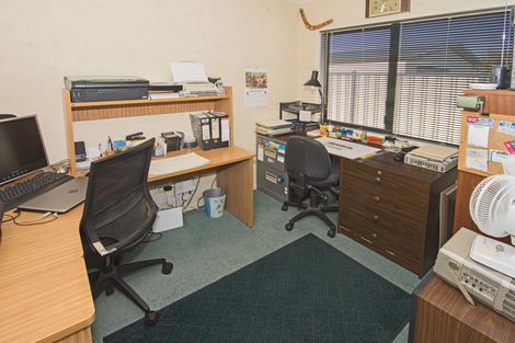 Photo of property in 1 Francis Lane, Masterton, 5810