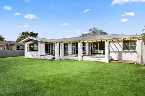 Photo of property in 28 Totara Drive, St Andrews, Hamilton, 3200