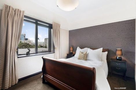 Photo of property in 323 The Terrace, Te Aro, Wellington, 6011