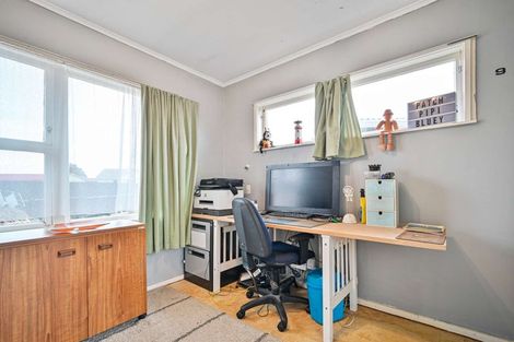 Photo of property in 83 Wycliffe Street, Onekawa, Napier, 4110