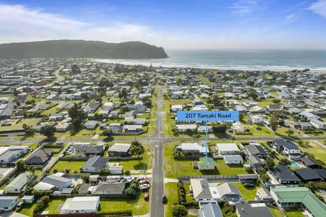 Photo of property in 207 Tamaki Road, Whangamata, 3620