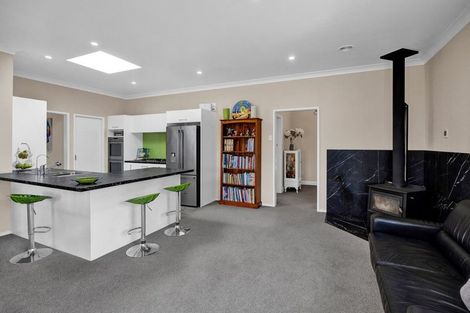 Photo of property in 4 Collins Street, Hawera, 4610