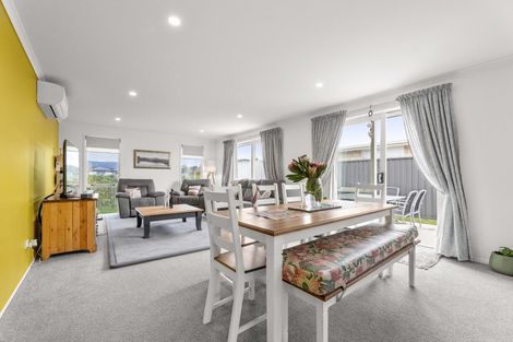 Photo of property in 2c Kauri Lane, Omokoroa, 3114