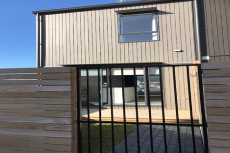 Photo of property in 1/12 Stanley Street, Berhampore, Wellington, 6023