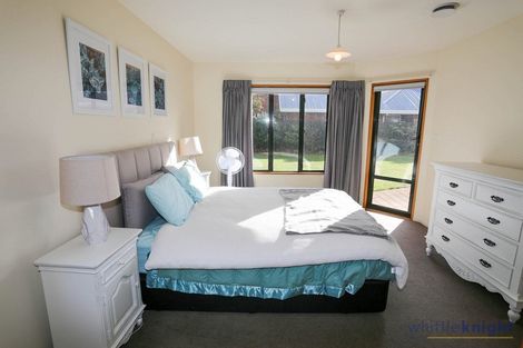 Photo of property in 27 Rempstone Drive, Halswell, Christchurch, 8025