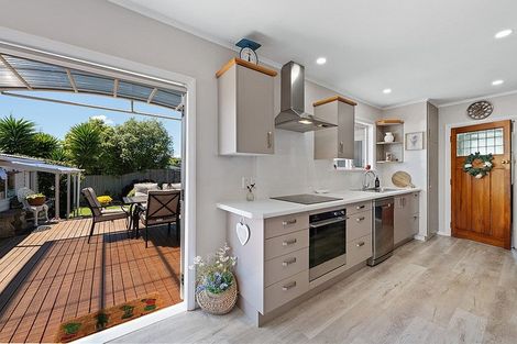 Photo of property in 5 Beth Street, Trentham, Upper Hutt, 5018