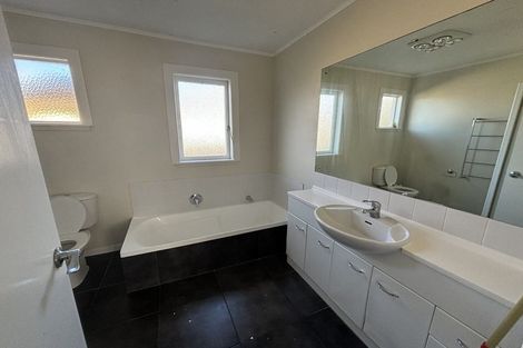 Photo of property in 14 Beatty Road, Pukekohe, 2120