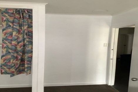 Photo of property in 21 Brandon Road, Glen Eden, Auckland, 0602