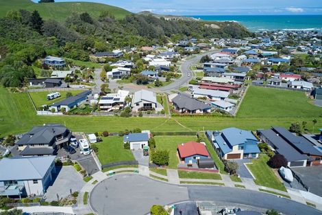 Photo of property in 61 Kotare Place, South Bay, Kaikoura, 7300