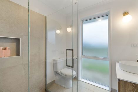 Photo of property in 35 Weka Street, Mangawhai, 0505