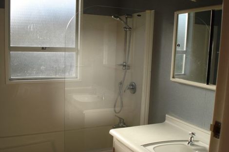 Photo of property in 33 Buick Crescent, Awapuni, Palmerston North, 4412