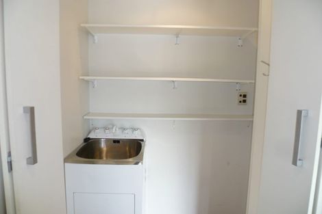 Photo of property in 23 Kopiko Way, Brooklyn, Wellington, 6021