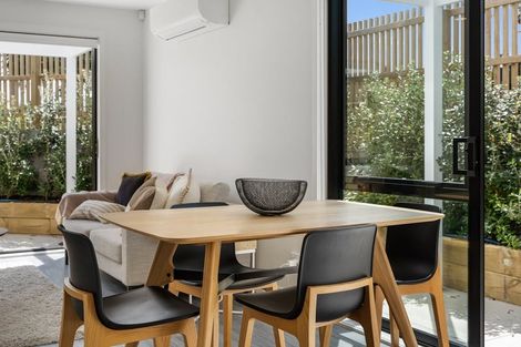 Photo of property in 2a Ellen Avenue, Hillcrest, Auckland, 0627