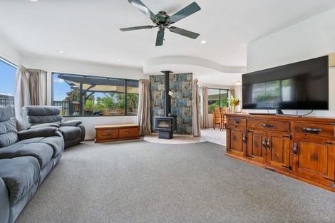 Photo of property in 10 Matarau Road, Matarau, Kamo, 0185