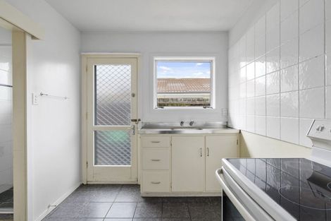 Photo of property in 2/17 Brake Street, Upper Riccarton, Christchurch, 8041