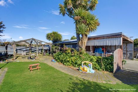 Photo of property in 42 Daniels Road, Redwood, Christchurch, 8051