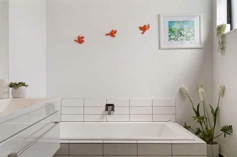 Photo of property in 37 Red Cottage Drive, Lake Hayes, Queenstown, 9304