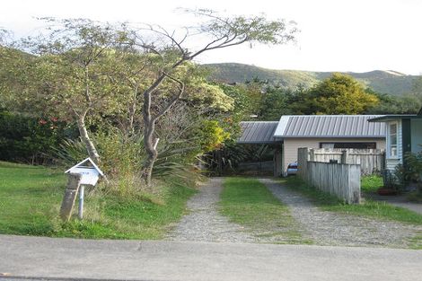 Photo of property in 71 Wilkie Crescent, Naenae, Lower Hutt, 5011