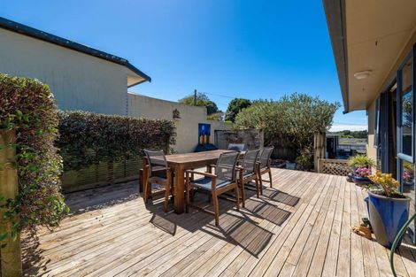 Photo of property in 30 Moulton Street, Moturoa, New Plymouth, 4310
