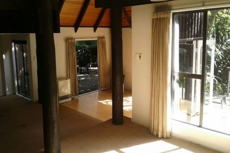 Photo of property in 210 Riverlaw Terrace, Saint Martins, Christchurch, 8022