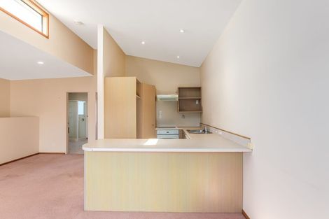 Photo of property in 14 Marina View, Paremata, Porirua, 5026